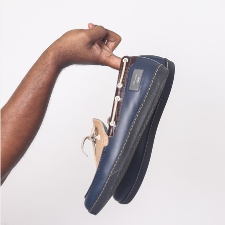 1565927507-6cd13e7eb1a1fa6a755bd8db86a58c9